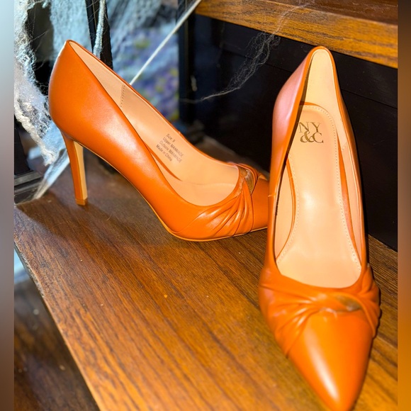 NY&C size 9 cognac - Picture 1 of 2